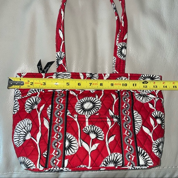NWOT Vera Bradley Mandy Deco Daisy Shoulder Bag
